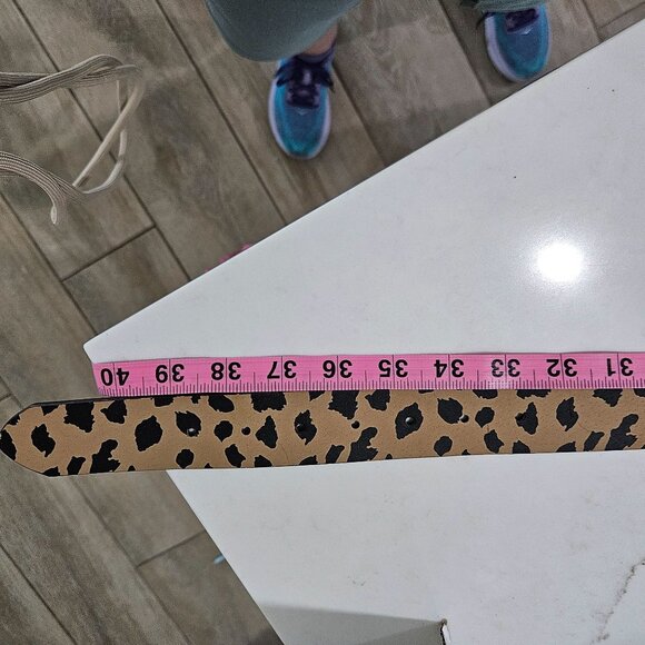 Betsey Johnson Brown Belt, Gold Buckle Man-Made Material Size L 40 Inches - Picture 10 of 11